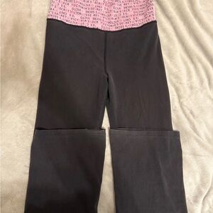 Victoria's Secret Leggings with Black and Pink Design